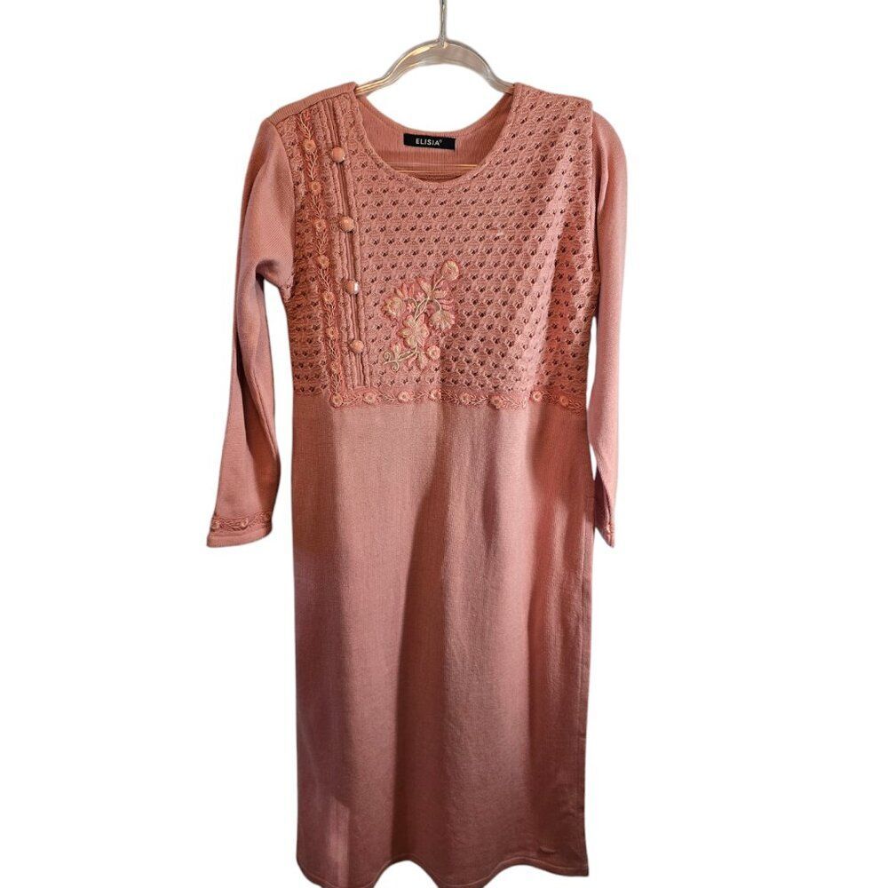 ELISIA PULLOVER PINK SWEATER DRESS SIZE MEDIUM SIDE SLIT EMBROIDERED
